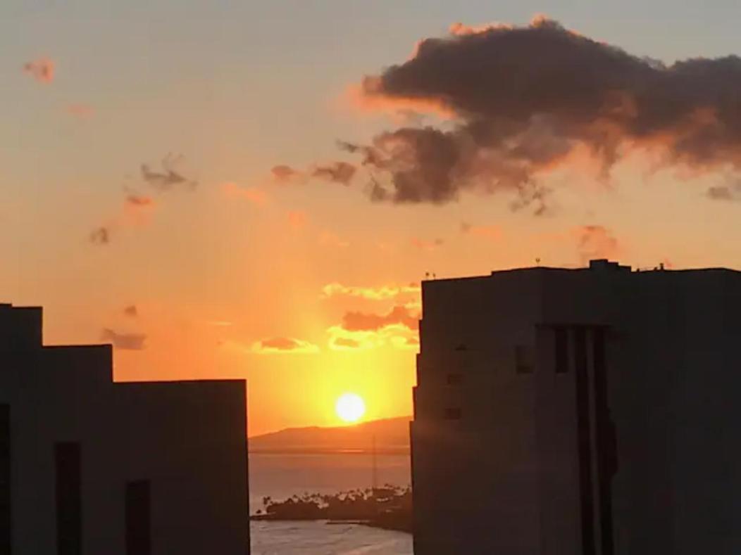 Apartment Waikiki High Floor Views Beaches Convention Center Honolulu