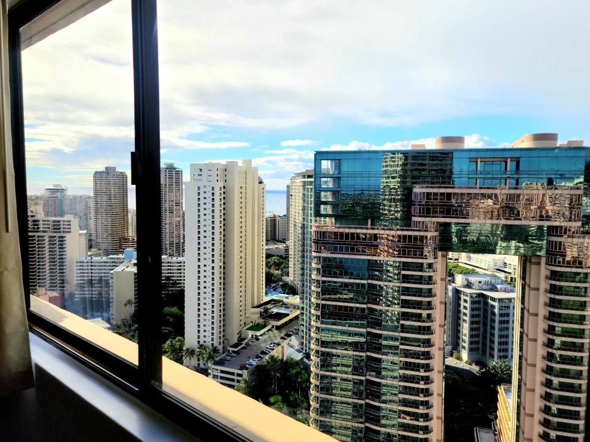Waikiki High Floor Views Beaches Convention Center Apartment *