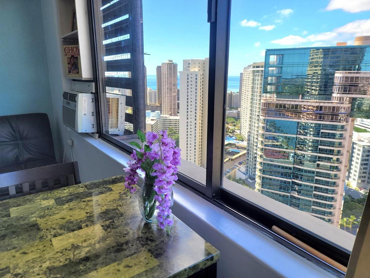 Waikiki High Floor Views Beaches Convention Center * Honolulu